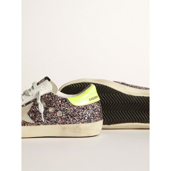Super-Star sneakers in gray and pink glitter with ice-gray suede star and fluorescent yellow leather heel tab Super-Star sneakers in gray and pink glitter with ice-gray suede star and fluorescent yellow leather heel tab