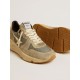 Running Sole in gray suede with white star and white heel tab Running Sole in gray suede with white star and white heel tab