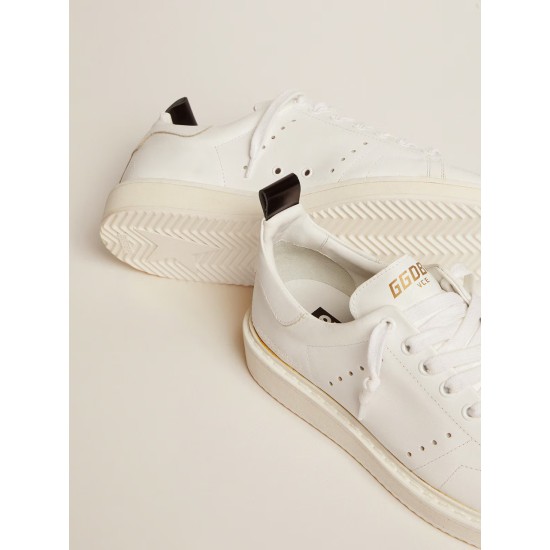 Men's Starter in leather with star on the heel tab Men's Starter in leather with star on the heel tab