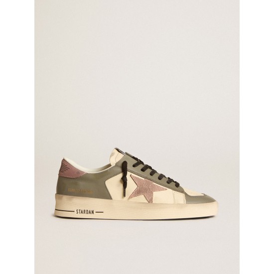Men's Stardan LTD in gray leather with a pink leather star and heel tab Men's Stardan LTD in gray leather with a pink leather star and heel tab