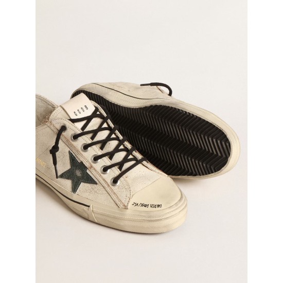 V-Star in glossy leather with metallic green crackle leather star V-Star in glossy leather with metallic green crackle leather star
