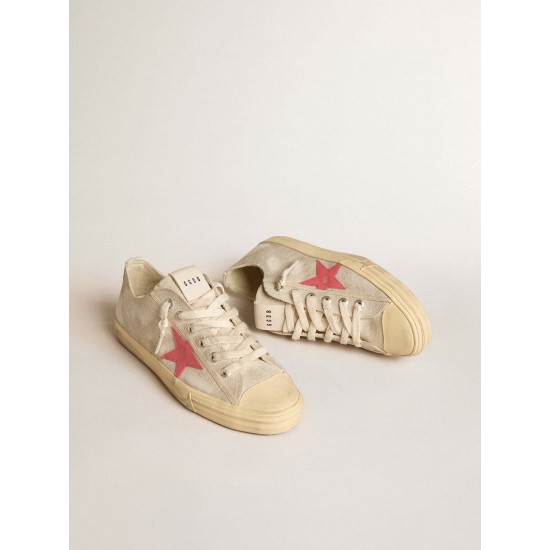 Men's V-Star in light gray canvas with a red leather star Men's V-Star in light gray canvas with a red leather star