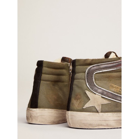 Slide Penstar in army green canvas with an ice-colored star Slide Penstar in army green canvas with an ice-colored star