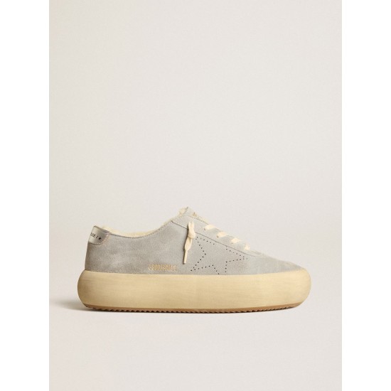 Men’s Space-Star shoes in ice-gray suede with shearling lining Men’s Space-Star shoes in ice-gray suede with shearling lining