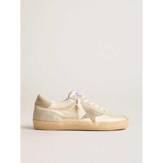 Men’s Super-Star LAB in nylon with dove-gray star and ice-gray suede inserts Men’s Super-Star LAB in nylon with dove-gray star and ice-gray suede inserts