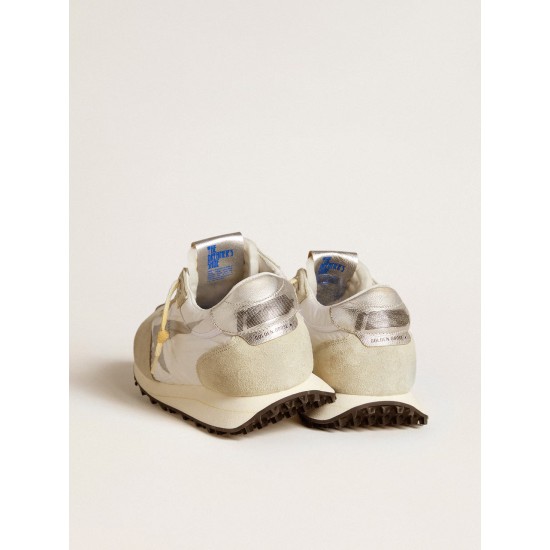 Men’s Marathon with white nylon upper and silver star Men’s Marathon with white nylon upper and silver star