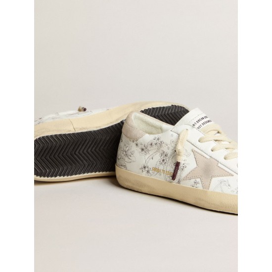 Women’s Super-Star LTD CNY in white leather with lettering on the upper Women’s Super-Star LTD CNY in white leather with lettering on the upper