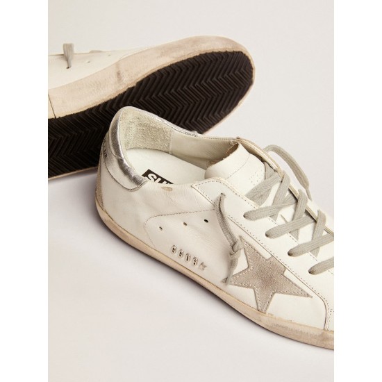 Super-Star with silver heel tab and metal stud lettering Super-Star with silver heel tab and metal stud lettering