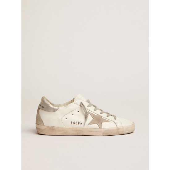 Super-Star with silver heel tab and metal stud lettering Super-Star with silver heel tab and metal stud lettering