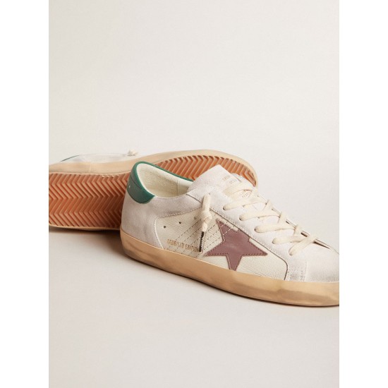 Super-Star LTD in suede with pink leather star and green heel tab Super-Star LTD in suede with pink leather star and green heel tab