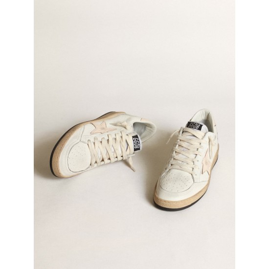 Ball Star LTD in white nappa with a salmon-pink nappa star Ball Star LTD in white nappa with a salmon-pink nappa star