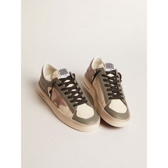 Women’s Stardan LTD in gray leather with a pink leather star and heel tab Women’s Stardan LTD in gray leather with a pink leather star and heel tab