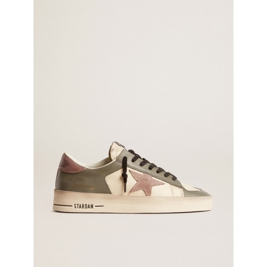 Women’s Stardan LTD in gray leather with a pink leather star and heel tab Women’s Stardan LTD in gray leather with a pink leather star and heel tab