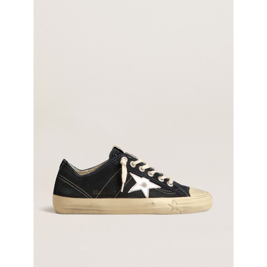 V-Star in navy-blue canvas with a silver laminated leather star V-Star in navy-blue canvas with a silver laminated leather star