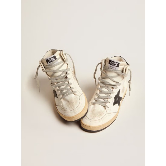 Women's Sky-Star with signature on the ankle and black inserts Women's Sky-Star with signature on the ankle and black inserts