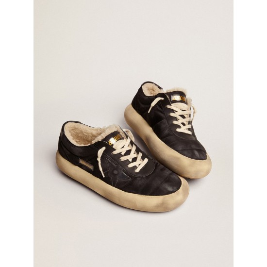 Women's Space-Star shoes in quilted black nylon with shearling lining Women's Space-Star shoes in quilted black nylon with shearling lining