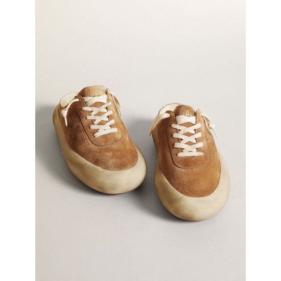 Women's Space-Star Sabot in tobacco-colored suede with perforated star Women's Space-Star Sabot in tobacco-colored suede with perforated star