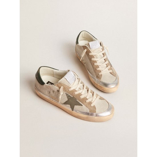 Super-Star in gray canvas with a green leather star and heel tab Super-Star in gray canvas with a green leather star and heel tab