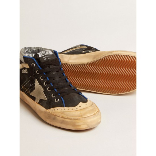 Women’s Mid Star LAB in black canvas with ice-gray suede star Women’s Mid Star LAB in black canvas with ice-gray suede star