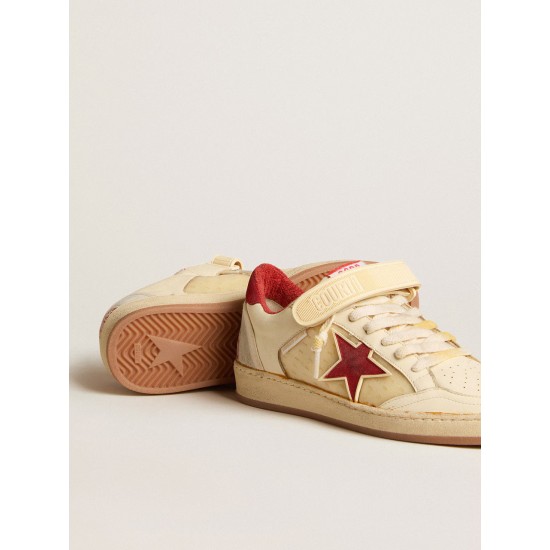 Women’s Ball Star LAB in cream-colored nappa with red suede star Women’s Ball Star LAB in cream-colored nappa with red suede star