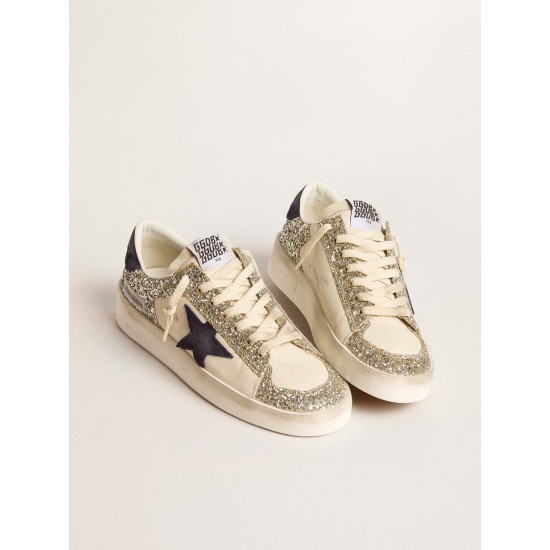 Stardan in platinum glitter with dark blue suede star and heel tab Stardan in platinum glitter with dark blue suede star and heel tab